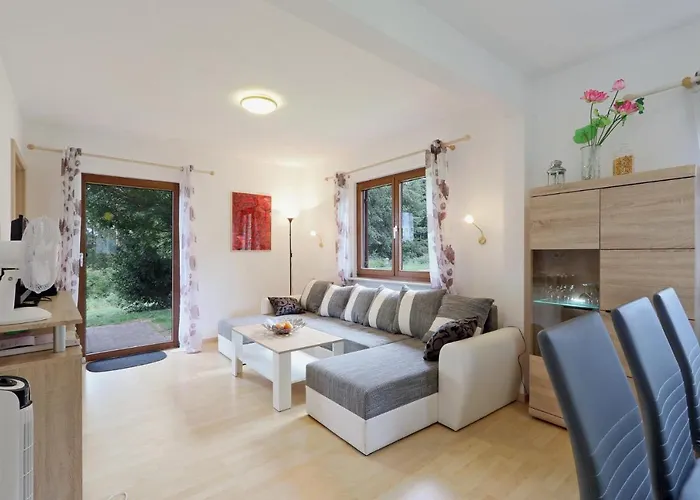 Seepark Kirchheim Ferienhaus Bei Vera Mit Sauna