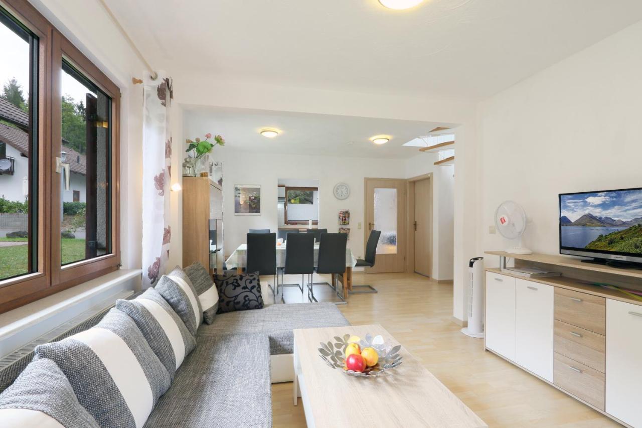 Seepark Kirchheim Bei Vera Mit Sauna Holiday home Kirchheim (Hessen)